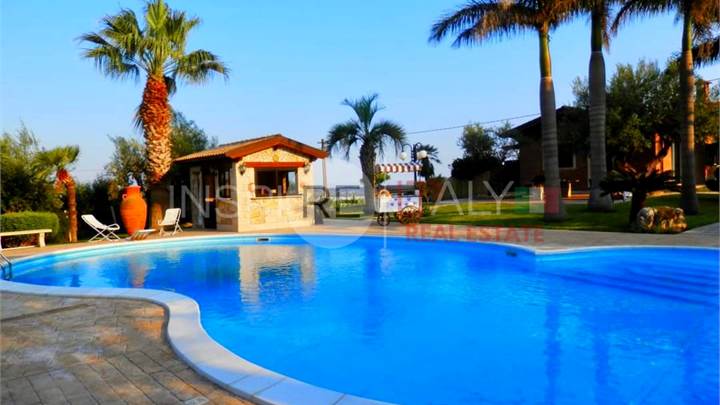 ISPICA, SICILY , VILLA WITH POOL