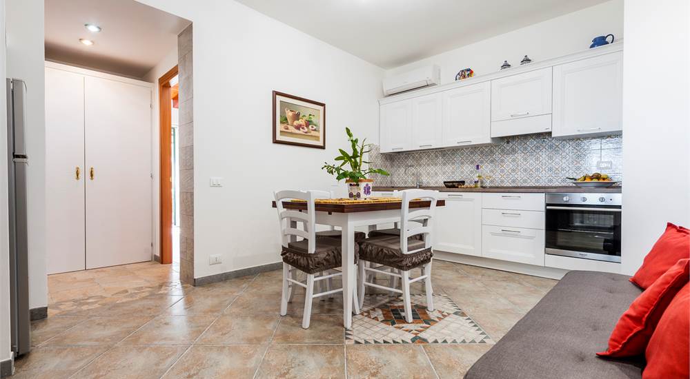 bnb dependance kitchen/living room