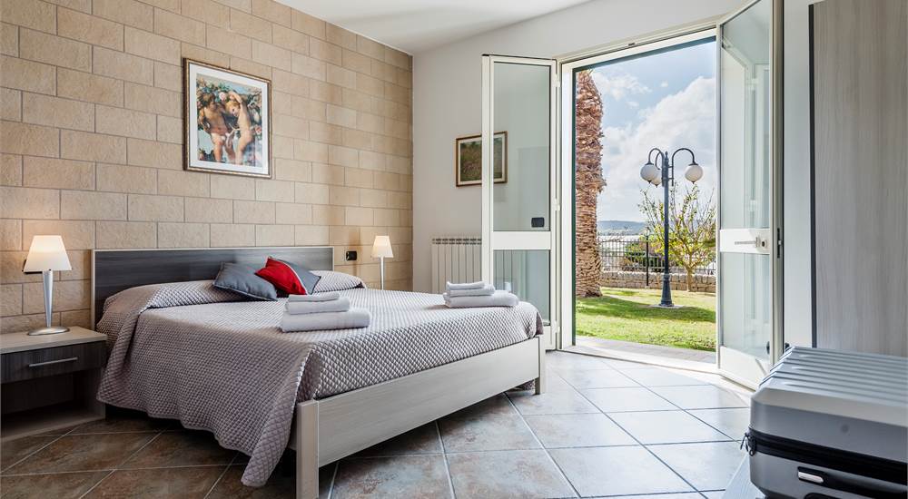 guests main bnb  bedroom