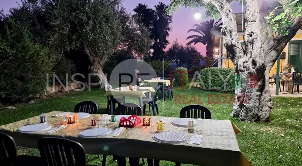 Bnb guests dinner garden area