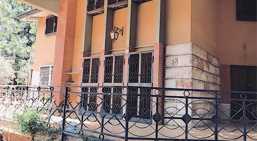 main entrance front terrace